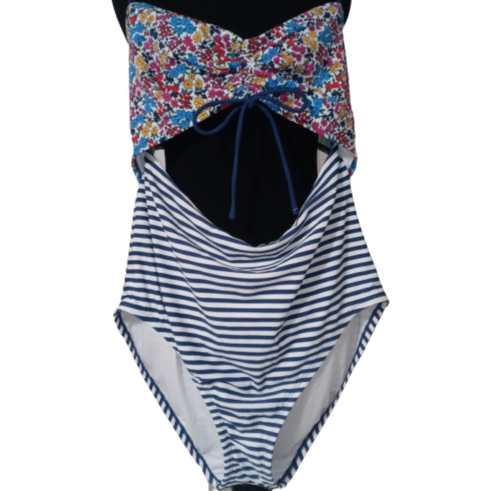 NWOT TIME and TRU Swimsuit Women's 16-18 XL One Piece Cut Out Bathing Suit